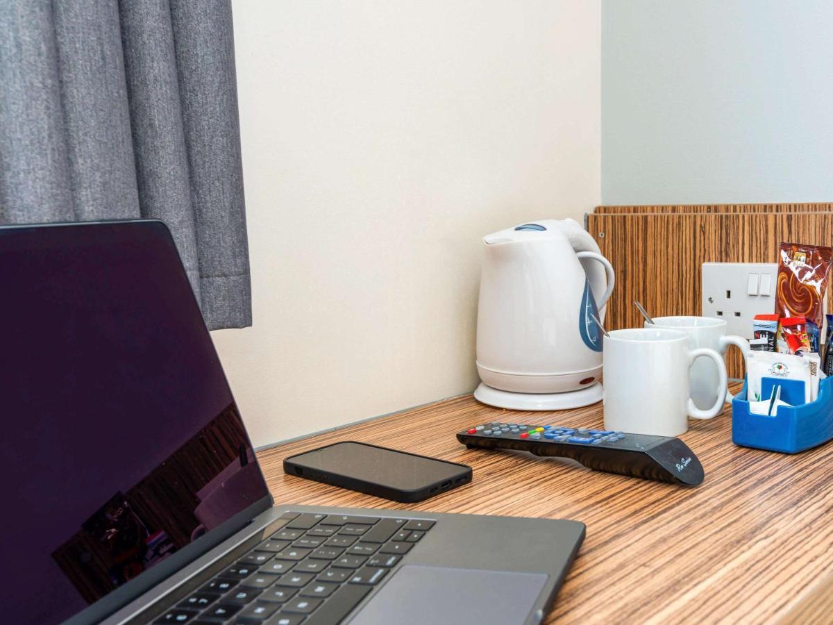 Go2 Hotels Burton Upon Trent Central Екстериор снимка